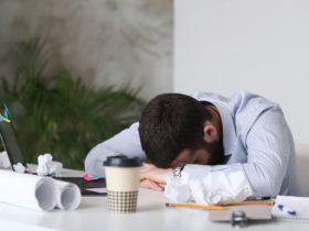 Narkolepsi Nedir? Narkolepsi Belirtileri Nelerdir?